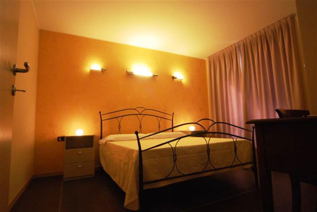 Residence & Suites Solaf Bonate di Sopra Zimmer foto